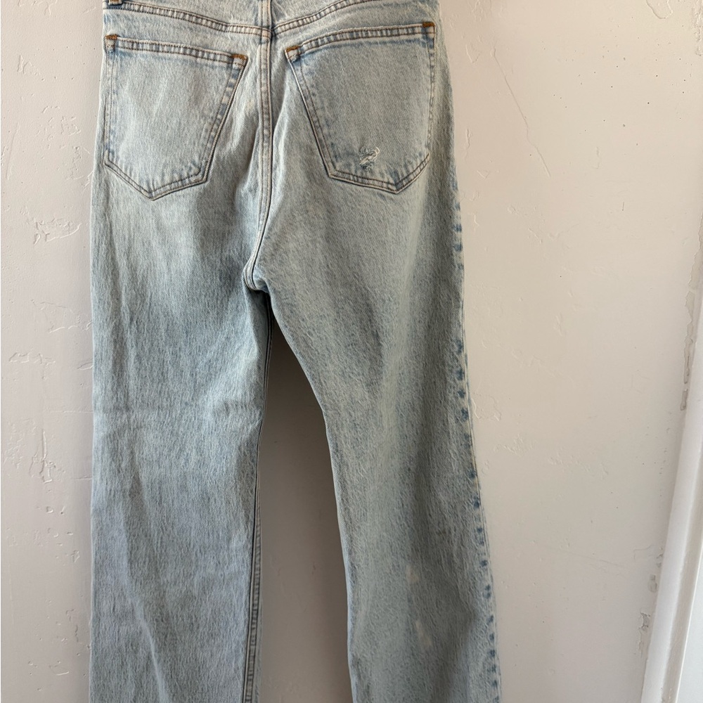 The 90s Relaxed Jean
High Rise - Picture 4 of 4